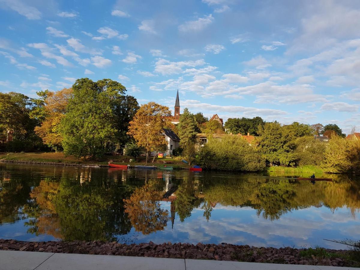 Tipp - Halle Idyllisch Am Fluss Krollwitz Exterior foto